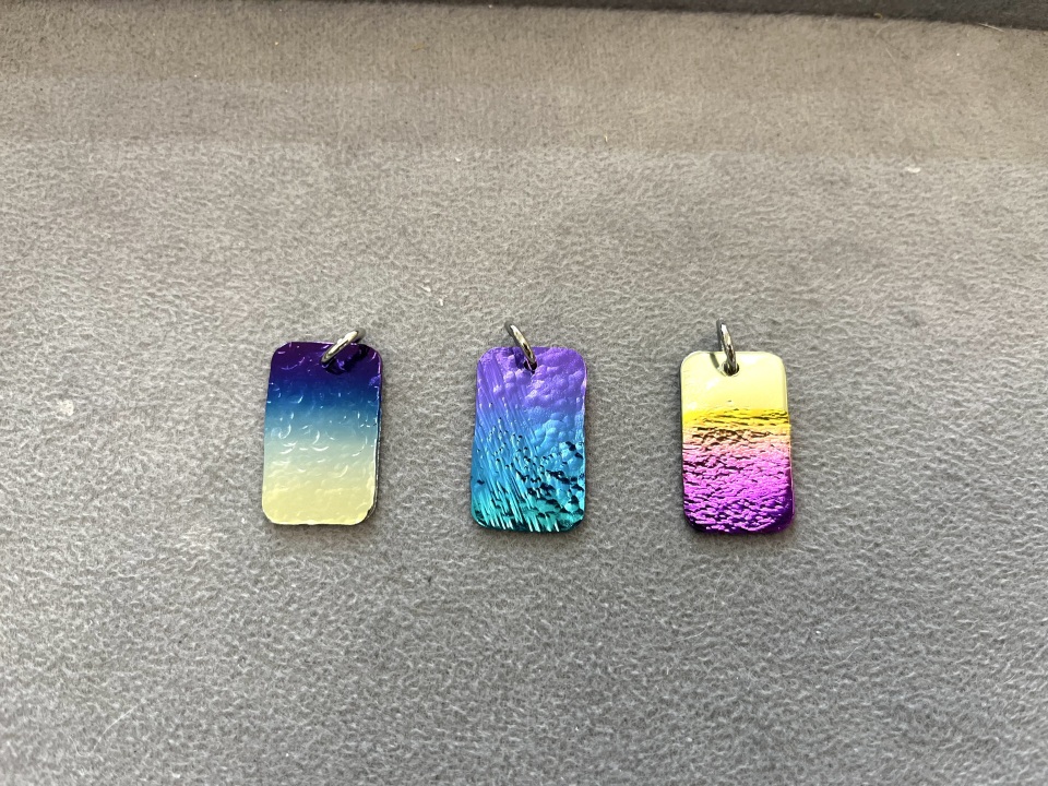 �d���̒����ɂ��D�݂̐F�Ɏd�グ���܂��B